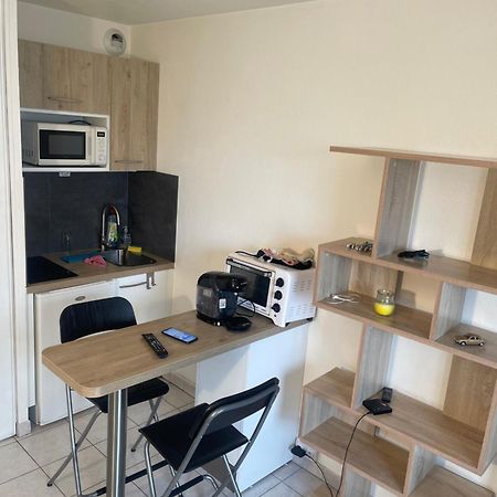 Studio Avec Place De Parking A La Timone Marseille Exterior photo